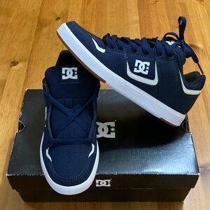 DC Shoes Cure